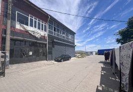 3S’TEN 2.KÜÇÜK SANAYİ SİTESİNDE KÖŞE CEPHE 700 M² SATILIK DÜKKAN
