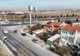 3S’TN OTOGAR KARŞISI KÖŞE KONUMLU 350 M² SATILIK MÜSTAKİL EV