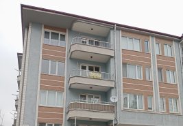 3S’TEN AFYON ÇARŞI HAMİDİYE’DE GÜNEY CEPHELİ SATILIK 3+1 ARAKAT