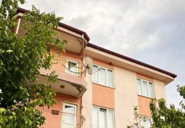 3S’TEN AFYON MERKEZ ALİ İHSAN PAŞA’DA KÖŞEBAŞI KONUMDA ÖNÜ PARK 4 KATLI KOMPLE SATILIK BİNA