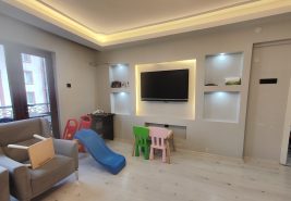 AMBARYOLU CADDE ÜZERİ İÇİ YENİLENMİŞ SATILIK 3+1